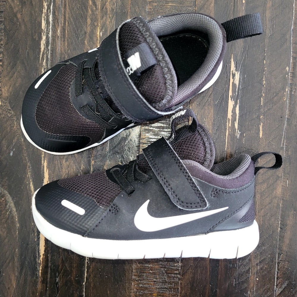 Nike Flex Contact 4 Kids Size 8C