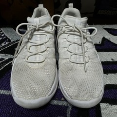 Size 6y – Jordan Deca Fly GG Boys White Shoes