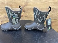 Muck Bone Kids Boot