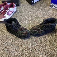 UGG Neumel II Graphic Rainbow Stitch Black Suede Lace Up Boots Kids Size 4 W 5.5