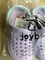 Joybees Kids‘ Dylan Slip-On Clogs – Sky Blue/Lilac Purple – Size – J1
