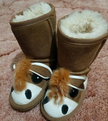 EUC Kid UGG Boot Pony Classic Non-Slip used 1wk 7-8 (26-27) Australian sheepskin