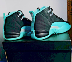 Size 7 Y- Jordan 12 Mid Hyper Jade 2016 (Gently Worn) RARE!