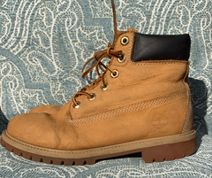 Timberland Classic 6″ Waterproof wheat Boots YOUTH UNISEX sz 5.5