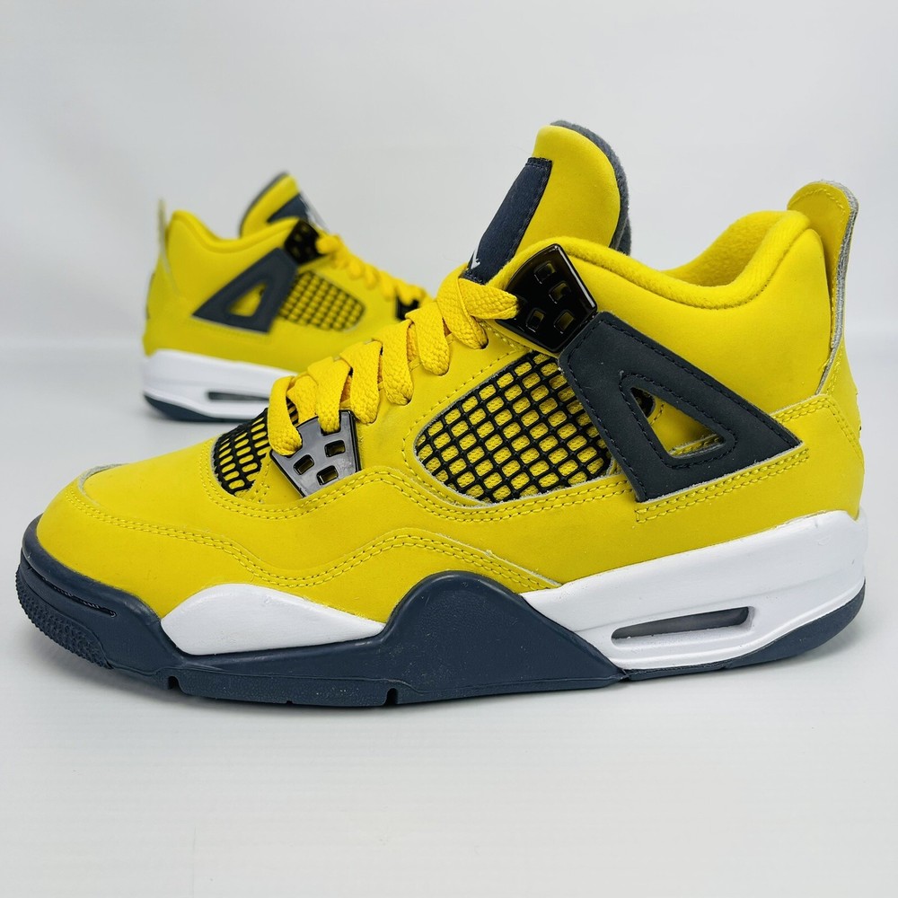 Air Jordan 4 Retro Lightning Yellow Size 4Y GS Youth Retro 2021 Black White