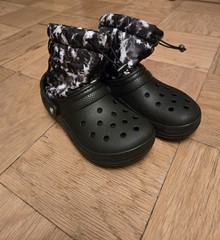 Crocs Black Neo Puff Boots For Sale Size Male 5 And Women 7
