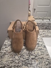 UGG GOLDENSTAR CLOG