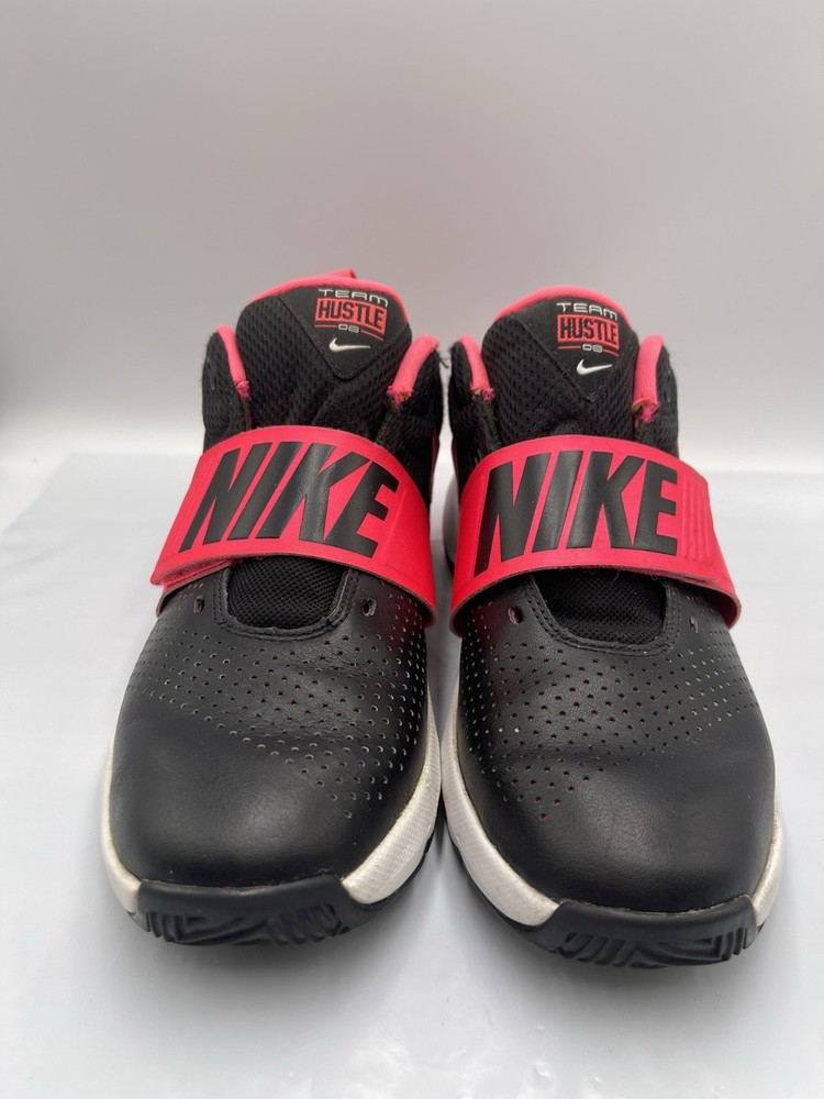 Nike Team Hustle D 8 881941-002 Black Pink Basketball Shoes Sneakers Sz 5.5Y