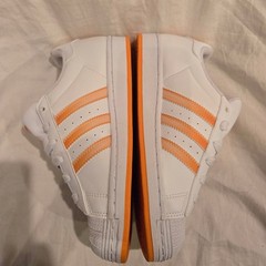 Adidas Superstar Size 6 Shell Toe Retro White Orange Crush HP5404 EUC