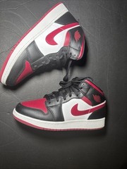 Jordan 1 Mid Alternate Bred