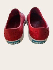 Native Kids Jefferson Sneaker, Red, Slip On Shoes Water Proof Big Kids J5 US 5