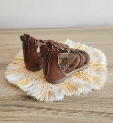 Carters Brown Braided Gladiator Sandals Childrens Kids Size 4 Zipper Close Smile