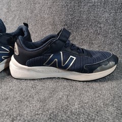 New Balance Kids Navy Blue Hook and Loop Lace Up Athletic Shoe Toddler Sz US 1W