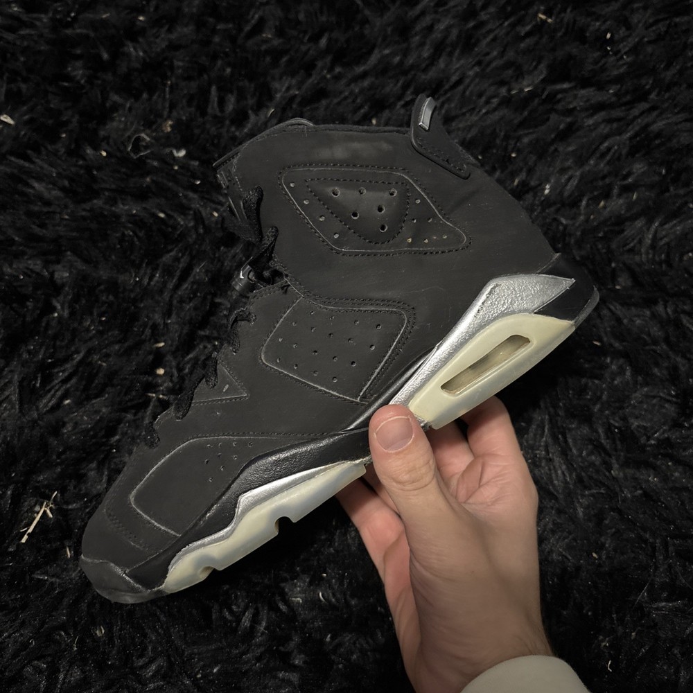 Nike Air Jordan 6 Retro GS Mid Chrome Size 6.5Y DX2835-001 Black Metallic Shoes