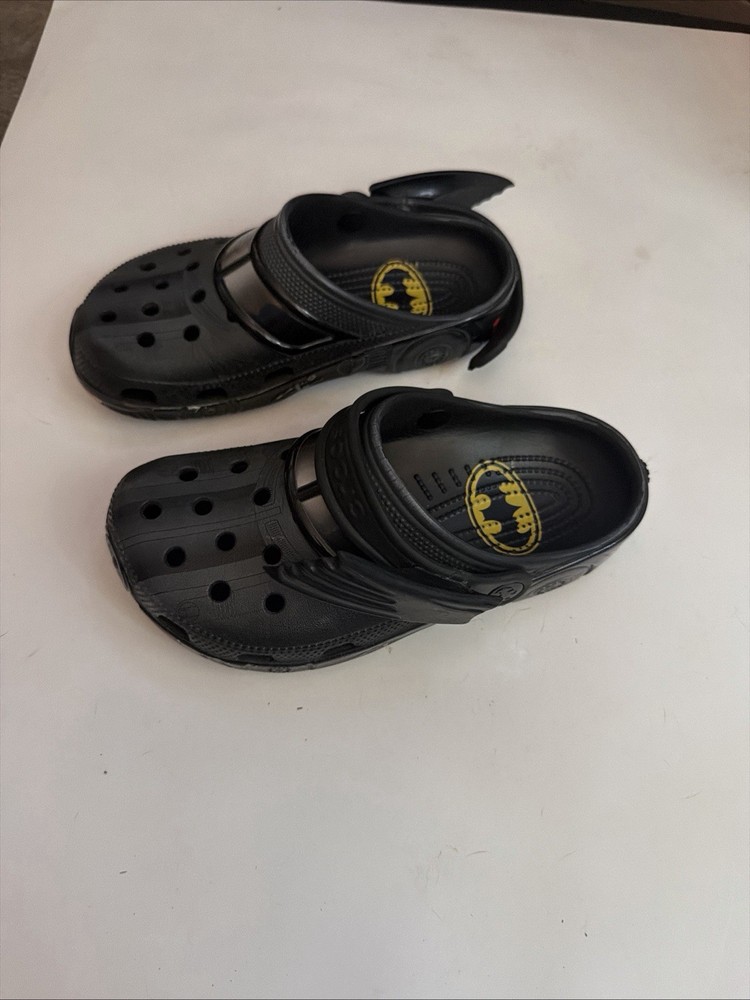 Crocs Batman Batmobile Sandals DC Comics • J 3.5