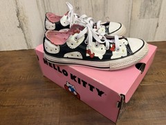 Hello Kitty x Converse Collab Kid’s Chuck Taylor Girls Size 13 Shoes Rare