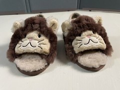 New UGG Toddler Kids Size 11 Fluff Yeah Lion Stuffy Genuine Shearling Slippers