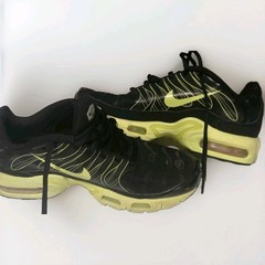 Nike Air Max Plus TN Tuned Air Black Volt Youth 6Y Sneakers Shoes Rare EUC