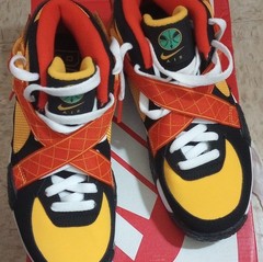 nike air raid gs black university gold white mesh athletic adjustable strap 4y