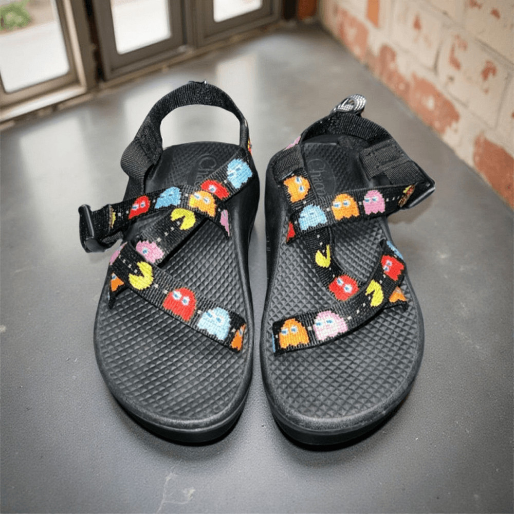 Kid’s Chaco PAC-MAN 80s Arcade Classic Z/Sandals Size Youth 2 Excellent Shape
