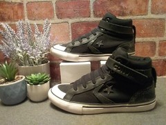 Converse All Star ☆ Junior Pro Blaze High Top w/ Strap Black Iridescent Trim (4)