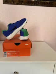 New Nike Lunarstelos [PS] Paramount Blue Green Kids Size 12.5 100% Original