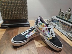 VANS Old Skool Checkered Black/Rainbow Sz1.0 Kids Low-Top Skate Sneakers