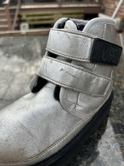 UGG Kids Sz 13 Neumel Platform Leather Chukka Boots Silver Metallic