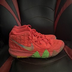 Kyrie 4 lucky charms sz 11