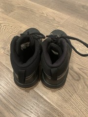 Nike Team Hustle D7 GS Boys Black Silver White Size 13 C