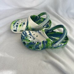 Crocs Glow In The Dark Blue/ Green/ White Marble Slip On Clogs Size J4