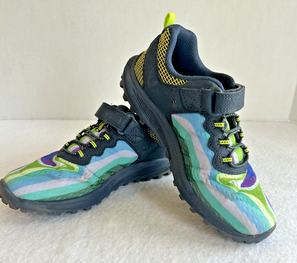 Merrell Nova 3 Hiking Shoe Kids Size 2.5 ~ Rainbow Mountain Athletic Sneaker