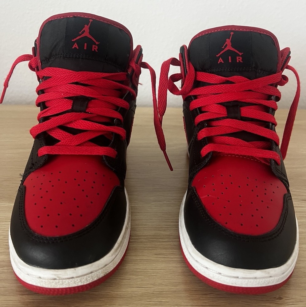 Nike Air Jordan 1 Mid GS Black Red “Bred” Sneakers Youth 5.5Y DQ8423-060