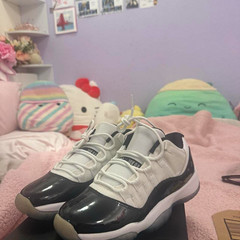 Jordan Air Jordan 11 Retro Low BG White/Black Kids 4.5Y (UK4/EU36.5)