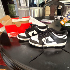 Nike Dunk Low (GS) „Panda“ (Style Code: CW1590-100) New in Box Kids size 4y