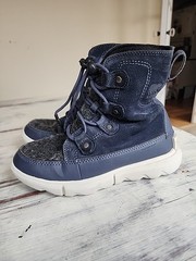 Sorel Boots Explorer Youth Waterproof Insulated Snow Boots Navy kids Sz 2