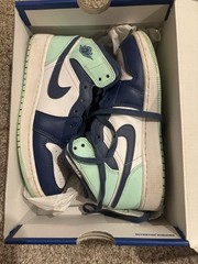 Kids 5.5Y Air Jordan 1 Mid Blue Mint EUC No Box