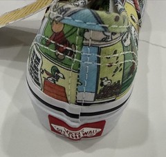 Vans x Peanuts Authentic ‚Comics‘ Snoopy 2017 Sneakers Little Kids sz 10.5 New!!
