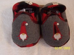 Dakota Fleece “ GNOME PLACE LIKE HOME “ Boys Girls Slippers Size infant 4T New