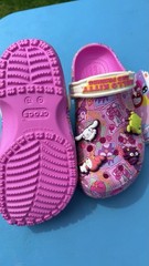 Hello Kitty 👣friends 🔥 Crocs classic clog With Tags 🏷️ 13 child 🧒🏻…