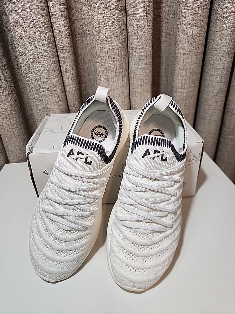 APL TechLoom Wave IVORY / IRON / Ribbed Youth Size 4 NEW with box free ship!