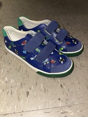 Mini Boden Kids Blue Insect Sneakers with Straps Size 36/4