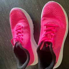 Under Armour Surge Unisex Kids Sneakers Pink Mesh Lace Up Low Top US 12.5