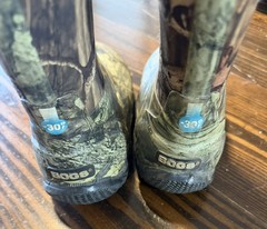 Bogs Youth Classic High Waterproof Insulated Winter Boots Camo Size 13