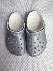 Crocs Classic Glitter Clogs Shoes Kids Size M3 W5 Silver Sparkle Slip On Comfort