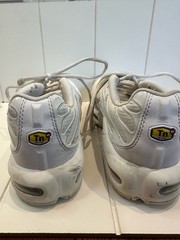 Nike Air Max Plus (GS) triple White Metallic Silver CW7044-100 Youth Size 7y