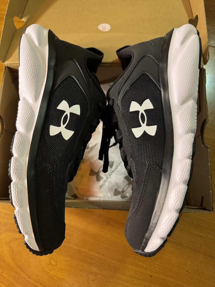 Under Armour Youth Assert 9 BGS Black White Shoes Size 6Y