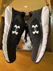 Under Armour Youth Assert 9 BGS Black White Shoes Size 6Y