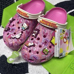 🔥 Crocs Classic Clog – Hello Kitty And Friends – J3 Brand New
