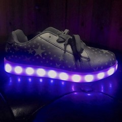 ✨⭐️ Silver Shooting Star LED Light Glow Shoes 🌟